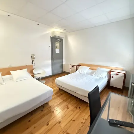 Relais Sud 2* 발랑스